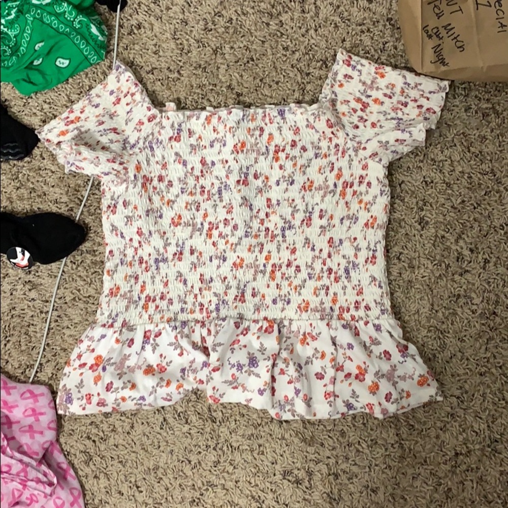 American eagle off the shoulder shirt